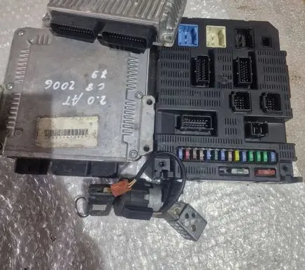 Citroen C8 Engine ECU kit and lock set 9659285280 9663447780