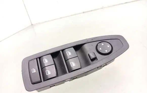 BMW 3 F30 F35 F31 Electric window control switch 9208109