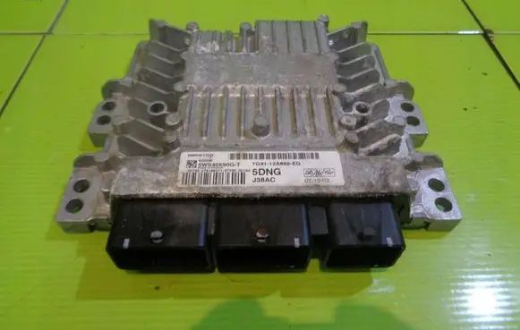 Ford Mondeo MK IV Engine control unit/module 7G9112A650 SIEMENS