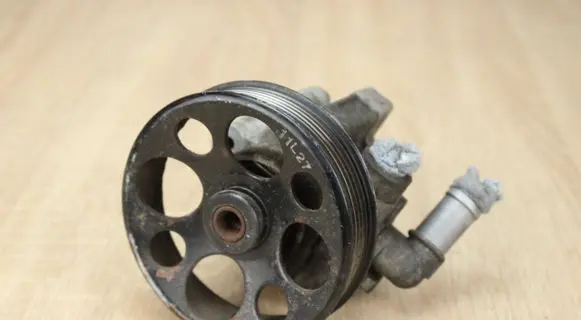 Chevrolet Orlando Power steering pump 96985600