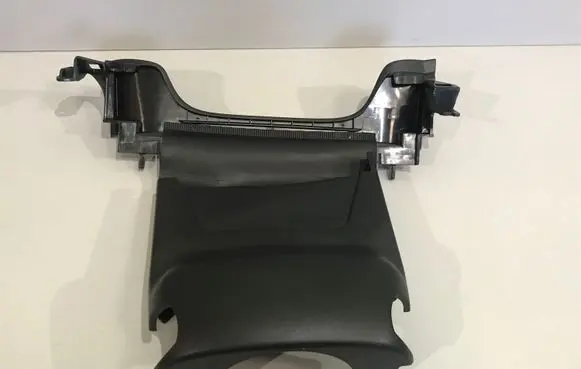 Steering wheel column trim