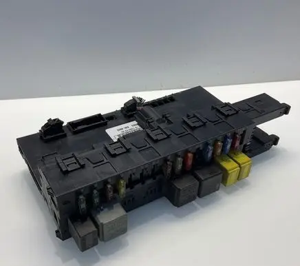 Mercedes-Benz C W203 SAM control unit 2035452401 A2035452401