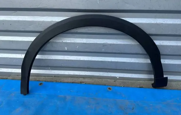 MG ZS Front arch trim 654572627
