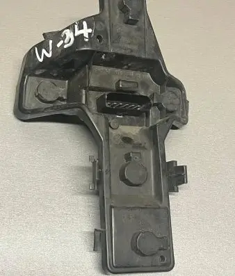 Volkswagen Touran I Tail light bulb cover holder 1T0945257A
