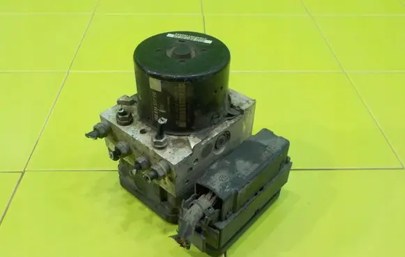 Skoda Superb B6 (3T) ABS Pump 1K0614517EG ZP28