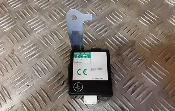 Toyota Previa (XR30, XR40) II Door central lock control unit/module 8974128131 2513000050