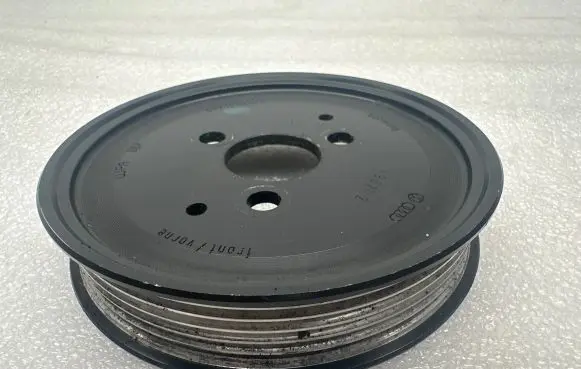 Volkswagen Touareg I Power steering pump pulley 059145255C