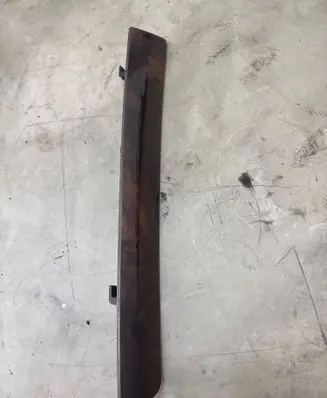 Volkswagen Touareg II Front door trim bar 7P6867439F