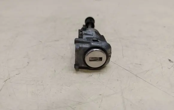 Audi A8 S8 D4 4H Coupe door lock (next to the handle) 4H1837167A