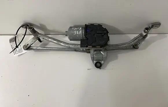 BMW X3 F25 Front wiper linkage and motor 7328561