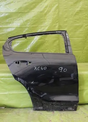 Volvo XC40 Front door 000259