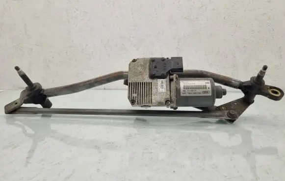 Audi A4 S4 B8 8K Front wiper linkage and motor 8K2955119A