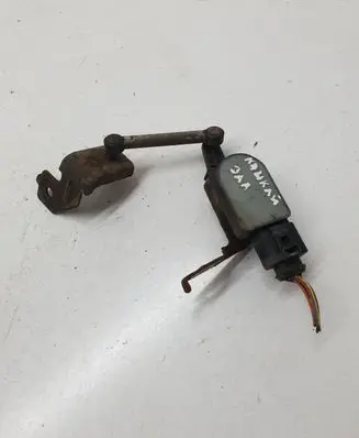 Nissan Qashqai Headlight/headlamp level sensor 5381289900