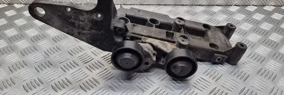 Volvo V70 Generator/alternator bracket 8642196