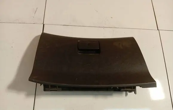 Peugeot 307 Glove box