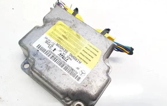 Mercedes-Benz B W245 Airbag control unit/module a1698206726