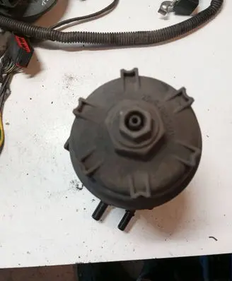 Volvo S80 Fuel filter housing 31274349