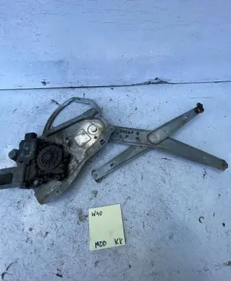 Opel Omega B2 Front door window regulator with motor 