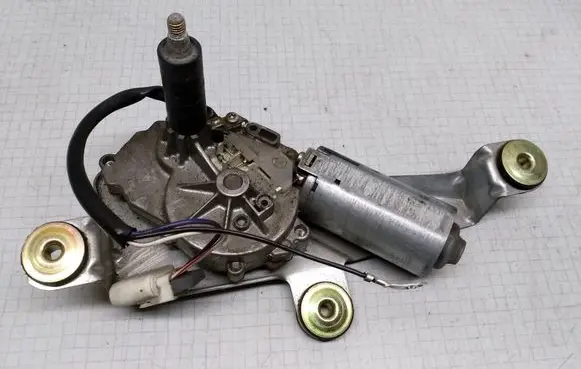 Ford Mondeo MK II Rear window wiper motor 0390201522 93BG17K441W1B