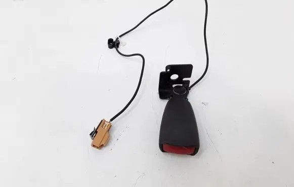 Volvo S40 Rear seatbelt buckle