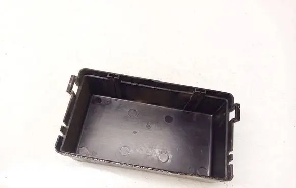 Nissan X-Trail T30 Fuse box cover 