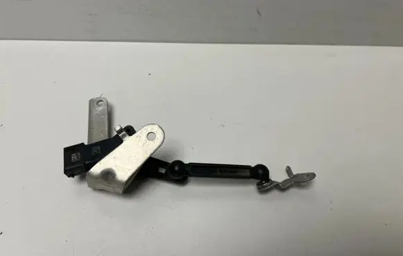 BMW X5 G05 Rear air suspension level height sensor 6895466 6869137