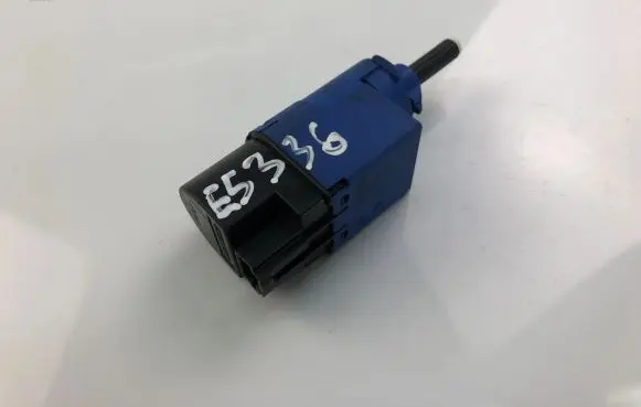 Clutch pedal sensor