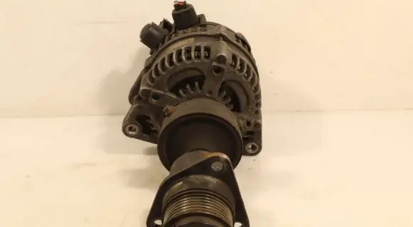 Ford Focus Generator/alternator 1042103641