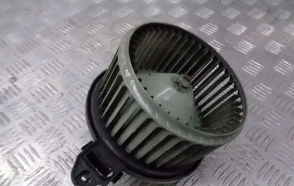 Audi A6 S6 C5 4B Front door blower motor 0130111202