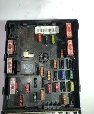 Volkswagen PASSAT B7 Fuse module 3C0937125