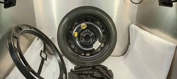Opel Astra J R16 spare wheel 13273001 654599356