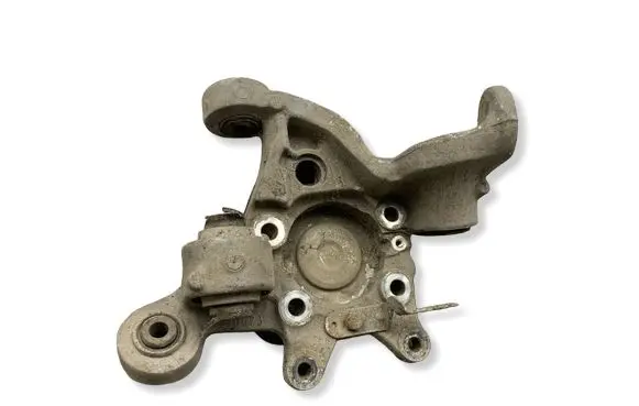 Volvo V70 Rear wheel hub 9200623