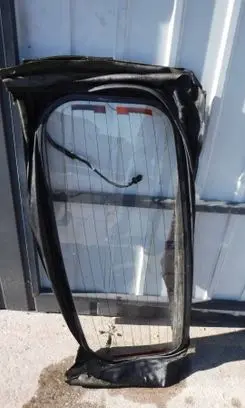 Mazda MX-5 NB Miata Opening tailgate glass 
