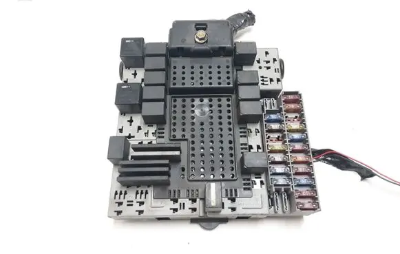 Volvo XC90 Fuse module 30679527