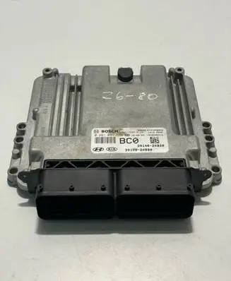 Hyundai i30 Engine control unit/module 391402ABB0 0281031578