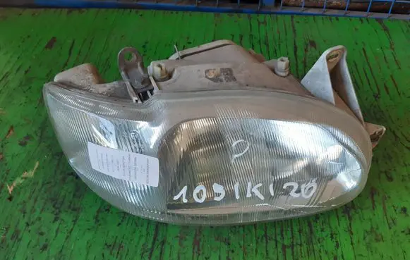 Ford Escort Headlight/headlamp