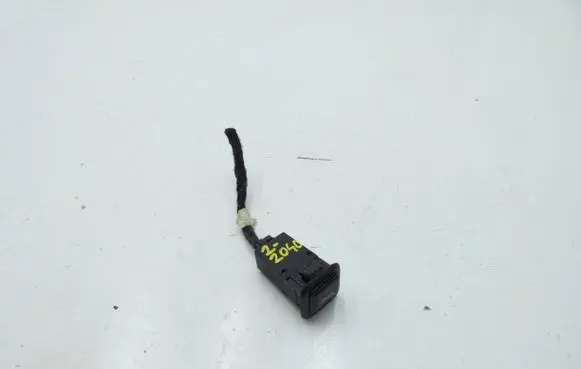 Audi A3 S3 8P AUX in-socket connector 8J0035475