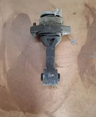 Hyundai i20 (PB PBT) Gearbox mounting bracket
