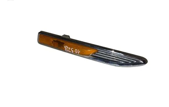 Ford Mondeo MK IV Front fender indicator light 7S7113K354AD