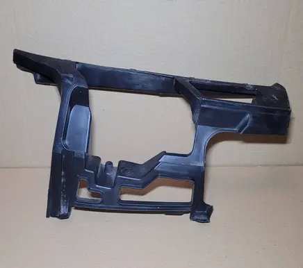 Volkswagen Golf VI Front bumper mounting bracket 5K0807724B