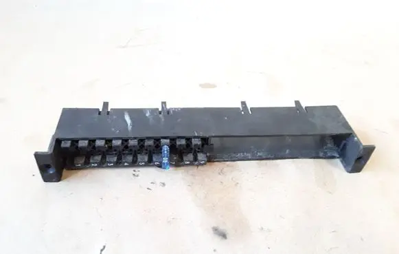 Mercedes-Benz Sprinter W901 W902 W903 W904 Fuse module 9015450119