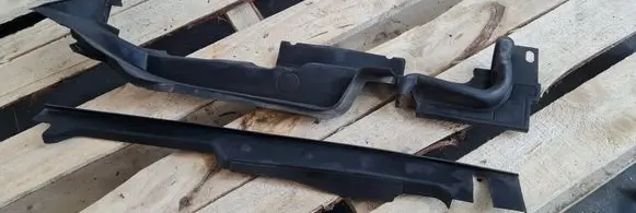 Audi S5 F5 Fender end trim 8W6821169C 8W6821581E