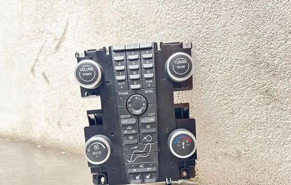 Volvo V50 Climate control unit 30782541 19206