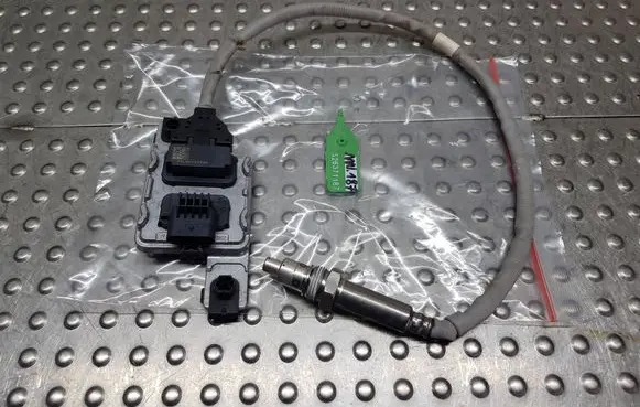Volkswagen Caddy Lambda probe sensor S26371187 04L907805BE
