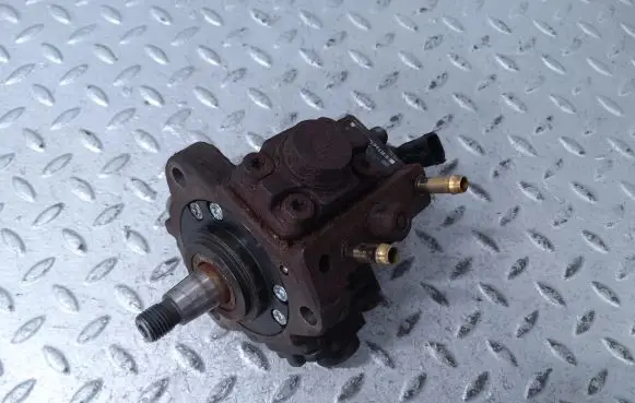 Chevrolet Epica Fuel injection high pressure pump 96859151 0445010180