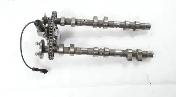Porsche 911 996 Camshaft 99610505157 99610505158 99610522155