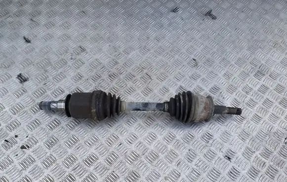 Nissan Pathfinder R51 Front driveshaft