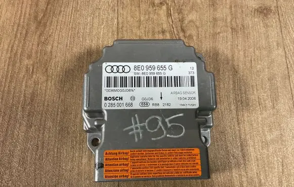 Audi A4 S4 B7 8E 8H Airbag control unit/module 8E0959655G