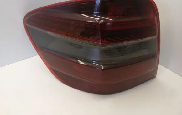 Mercedes-Benz ML W164 Rear/tail lights 404101L 404121L