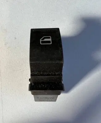 Volkswagen PASSAT B7 Electric window control switch 7L6959855B 344701S